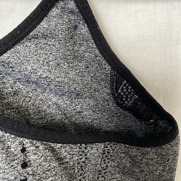 Gray Sports Bra Size M/L - Picture 6 of 7